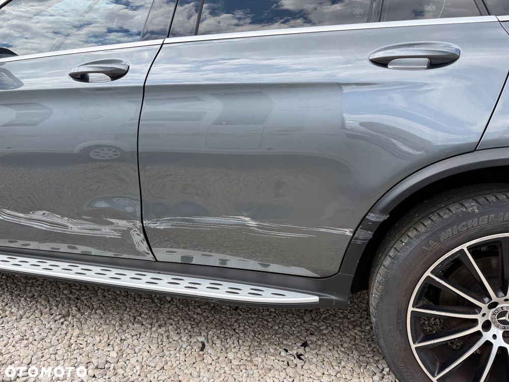 Mercedes-Benz GLC - 28