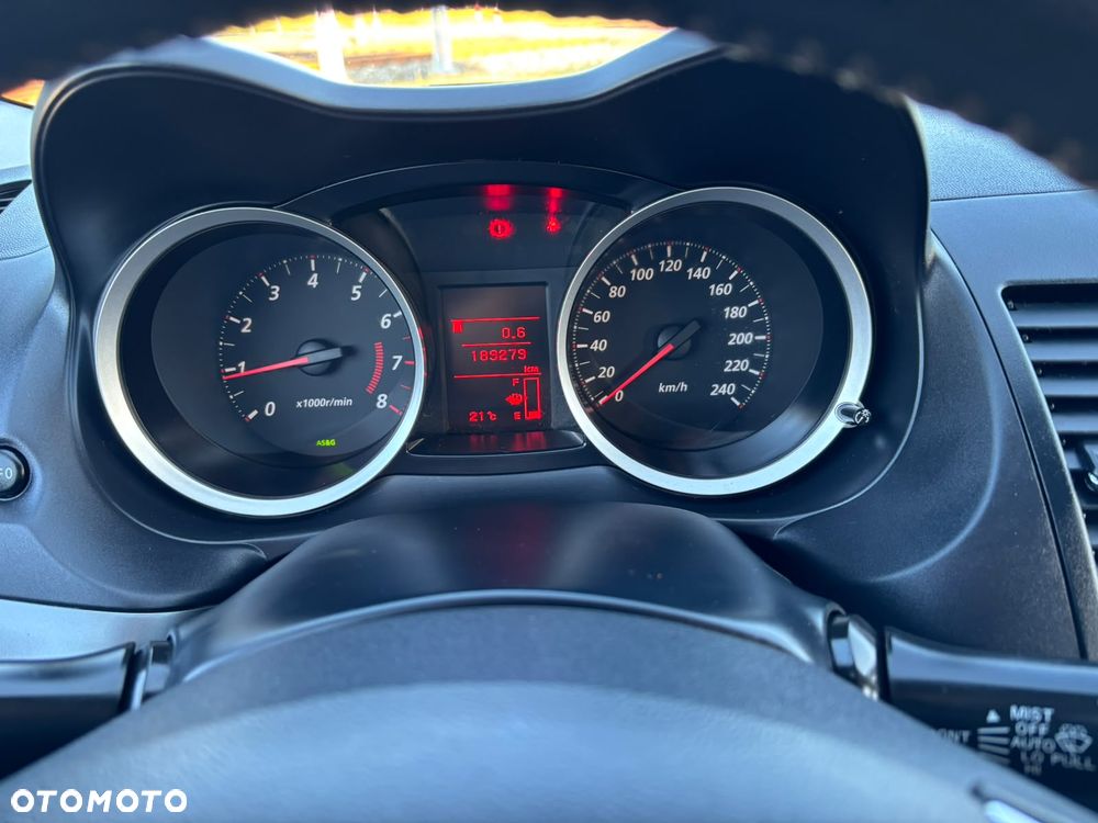 Mitsubishi Lancer 1.6 Invite - 22
