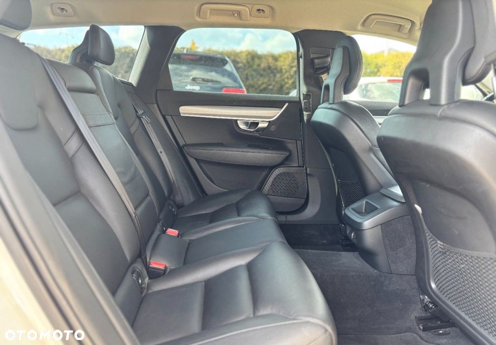 Volvo V90 - 23