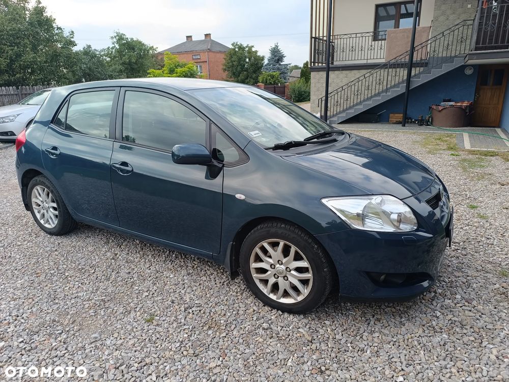 Toyota Auris 2.0 D-4D Premium - 1