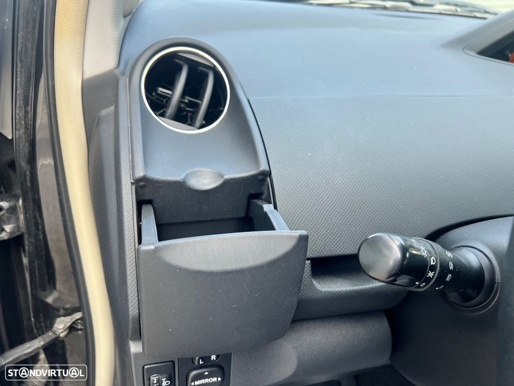 Toyota Yaris 1.0 VVT-i ACtive+AC - 21