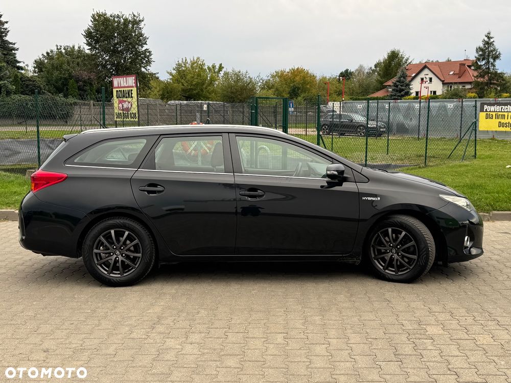 Toyota Auris 1.8 HSD Luna - 4