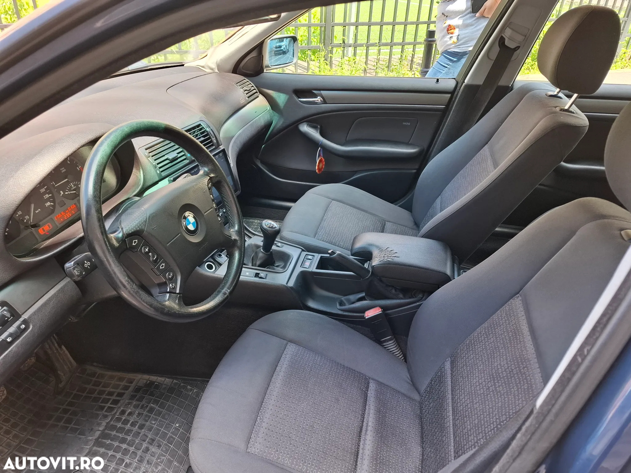 BMW Seria 3 320d - 6