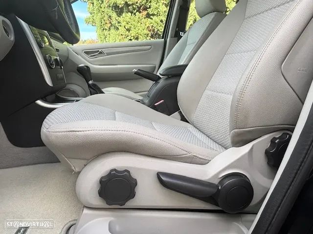 Mercedes-Benz A 180 CDI Avantgarde - 32