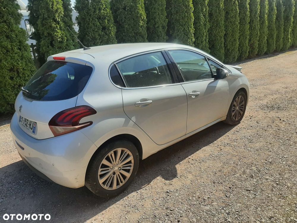 Peugeot 208 PureTech 110 Stop & Start Allure - 7