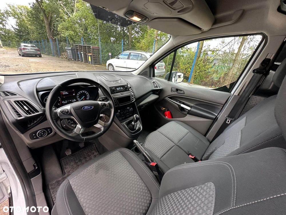 Ford Transit Connect - 12