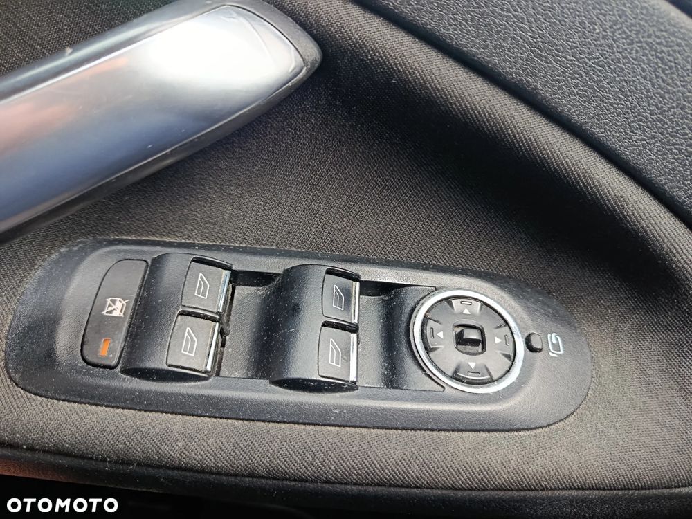 Ford Mondeo 2.0 TDCi Titanium S - 27