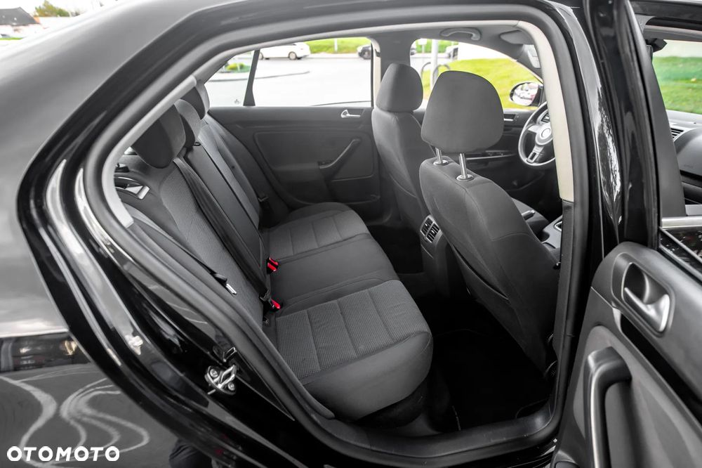 Volkswagen Jetta 1.6 TDI DPF Trendline - 10