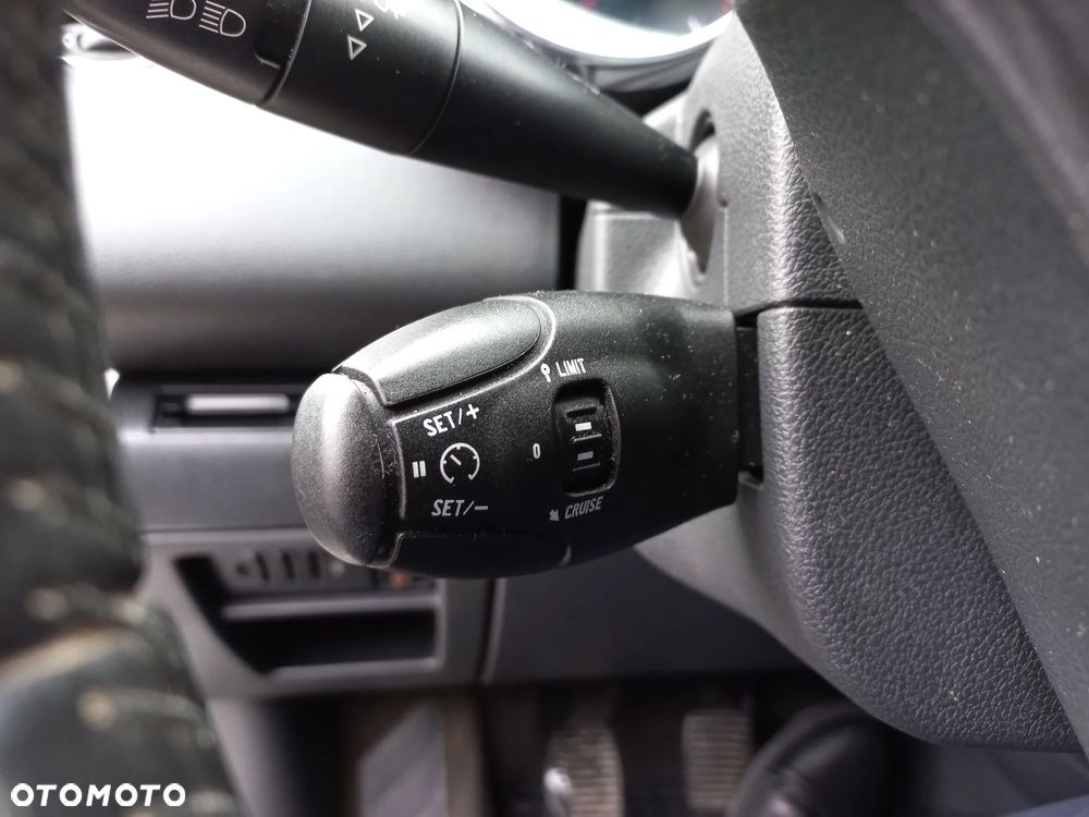 Peugeot 5008 155 THP Premium - 19