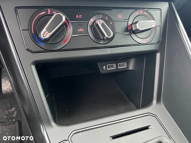 Volkswagen Polo - 19