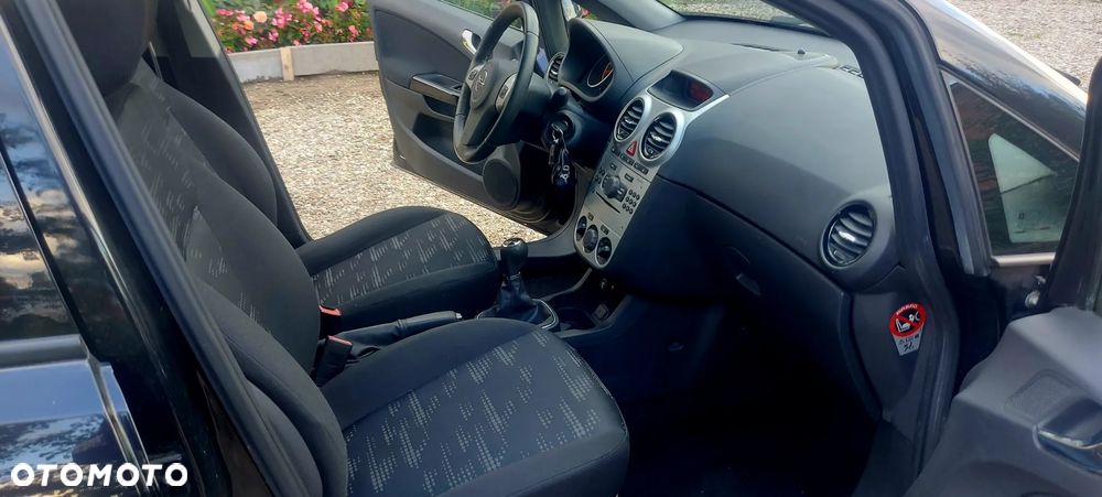 Opel Corsa - 17