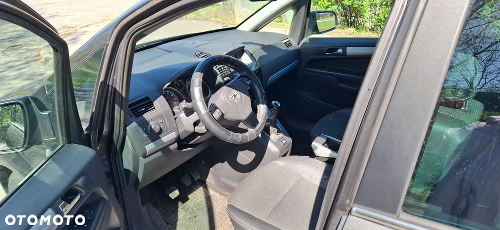 Opel Zafira 1.8 Cosmo - 10
