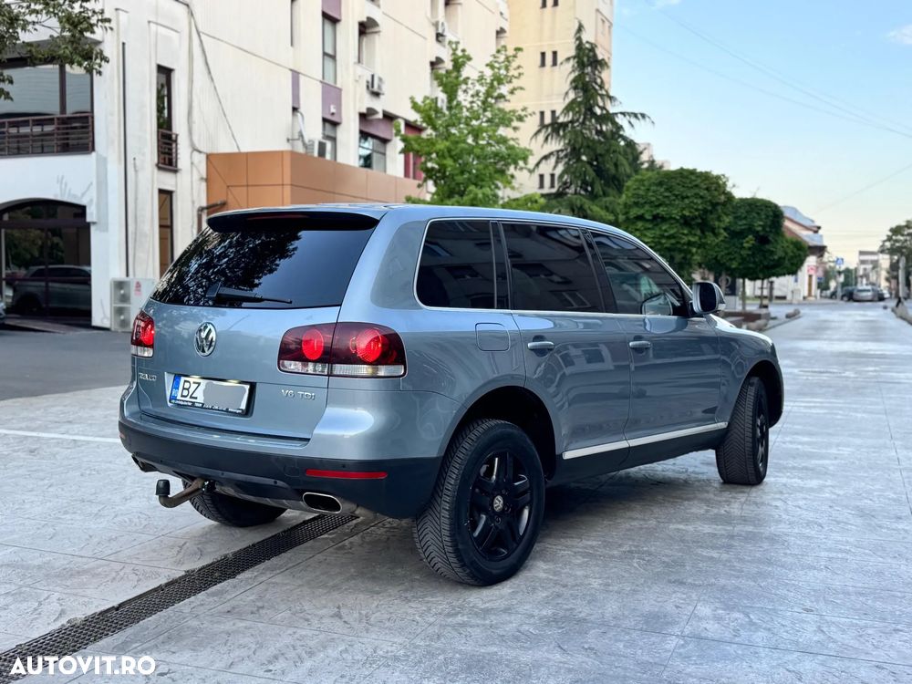 Volkswagen Touareg - 4