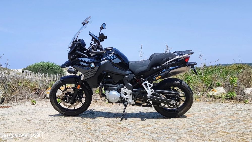 BMW F 750 GS Triple Black - 9