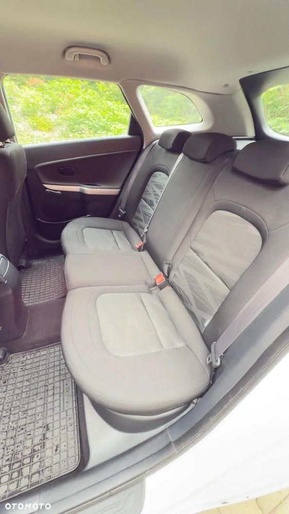 Kia Ceed 1.6 CRDi L Business Line - 14