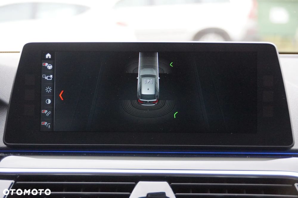 BMW Seria 5 520d xDrive Sport Line - 16