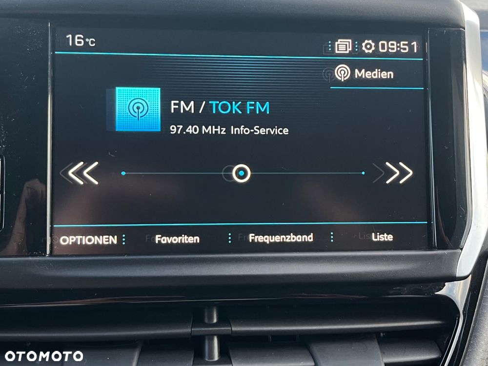 Peugeot 2008 1.2 Pure Tech GPF Allure S&S - 30