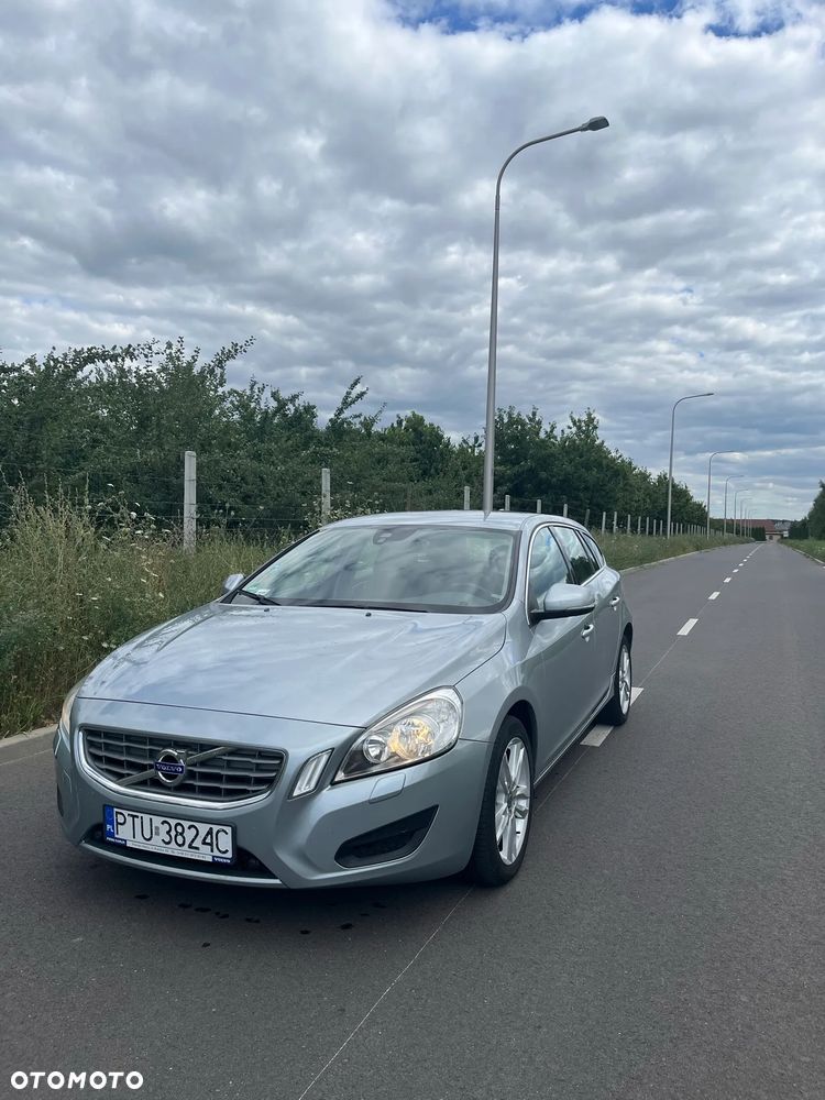 Volvo V60 D2 - 1