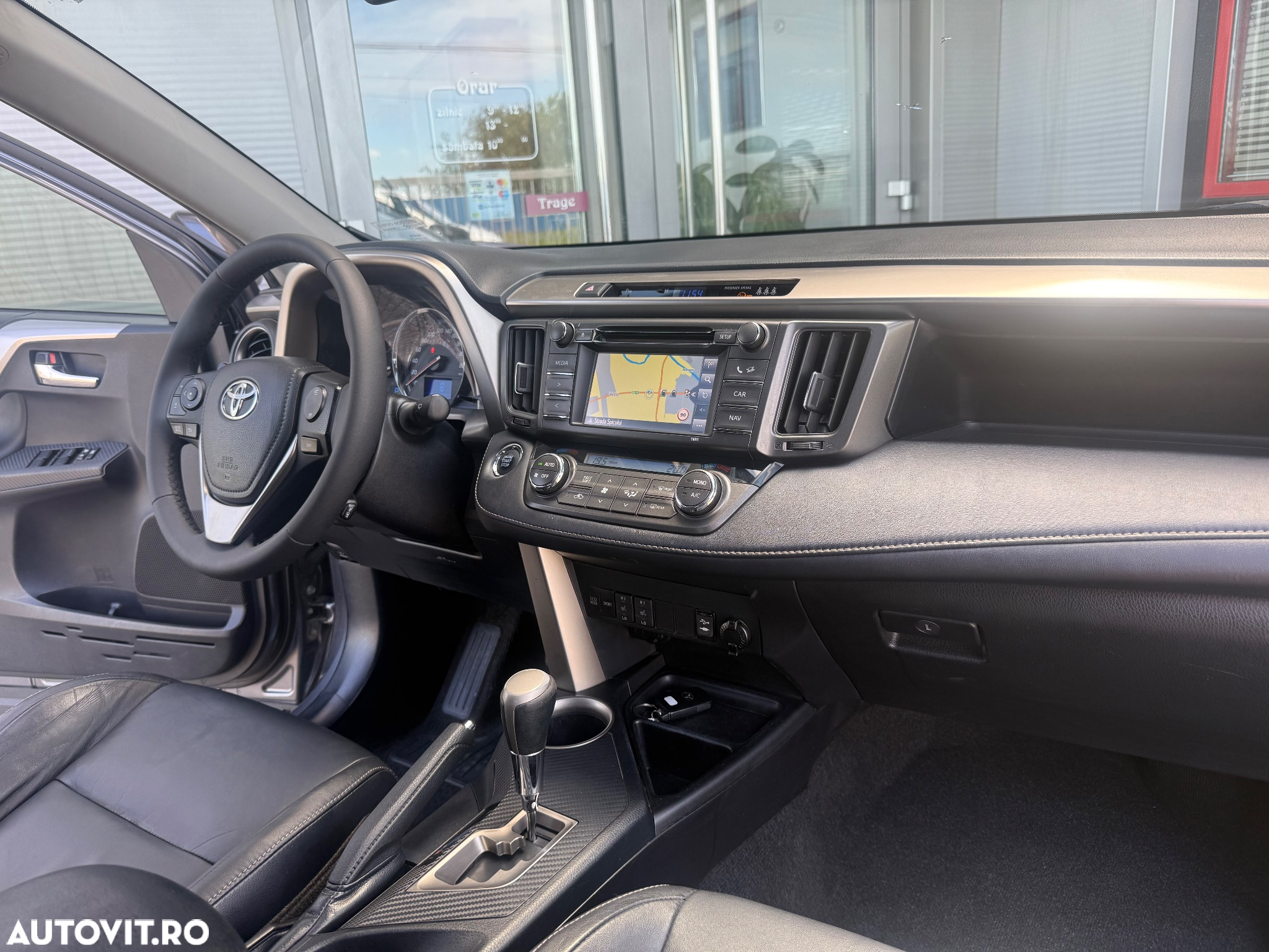 Toyota RAV4 2.2 D-4CAT 4WD Aut Luxury - 8