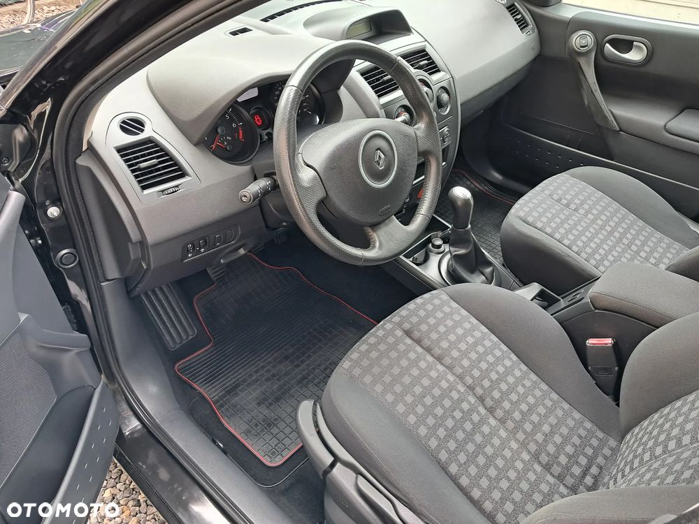 Renault Megane - 13