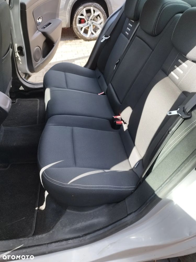 Renault Fluence - 16