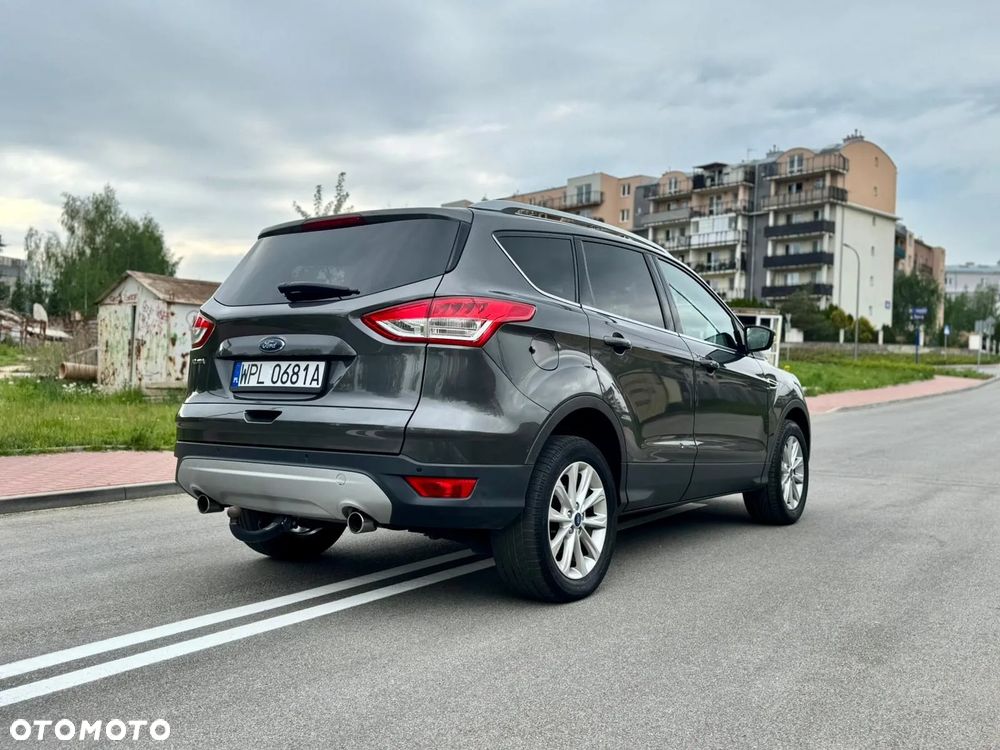 Ford Kuga 2.0 TDCi 2x4 Titanium - 6