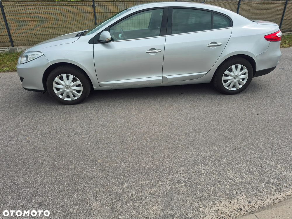 Renault Fluence 1.6 16V 110 Expression - 4
