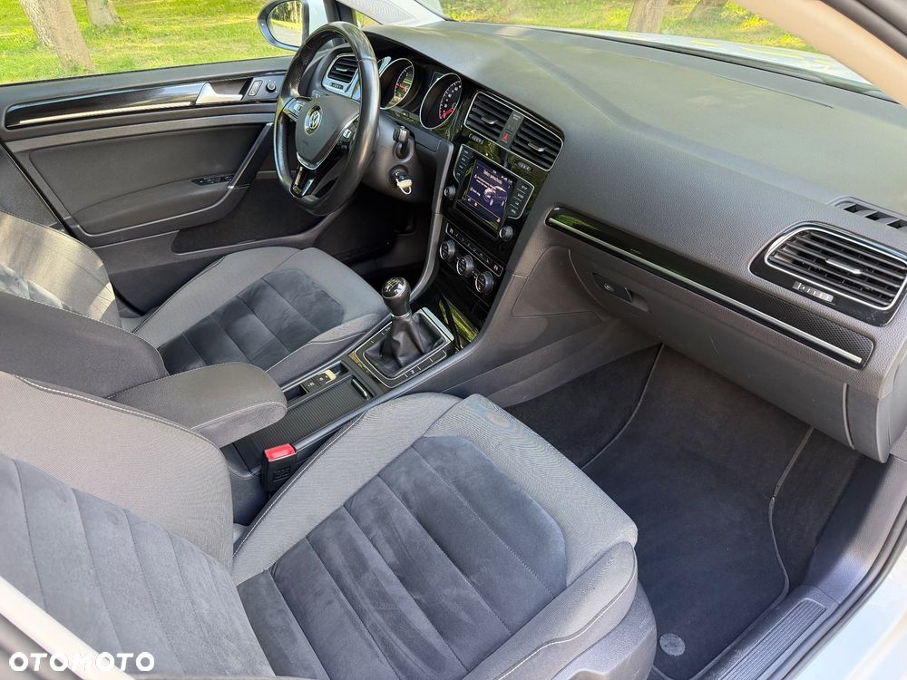 Volkswagen Golf Variant 2.0 TDI (BlueMotion Technology) Highline - 6