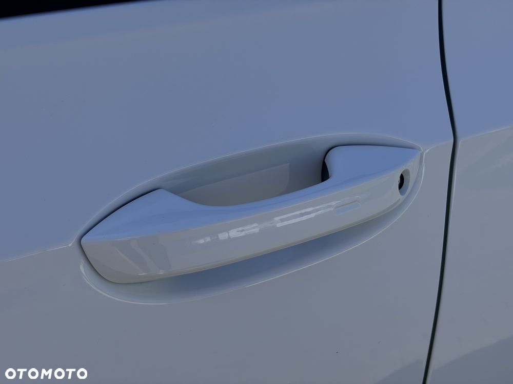 Volkswagen Golf 1.5 eTSI mHEV R-Line DSG - 13