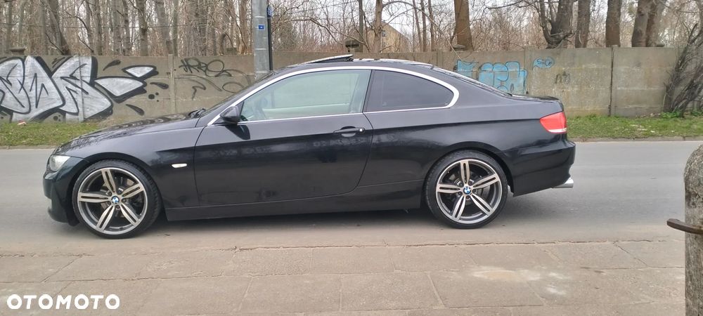 BMW Seria 3 325i - 5