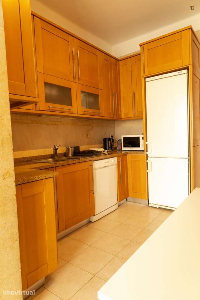Quarto - localizado em Marquês de Pombal Lisbon - Grande imagem: 3/18