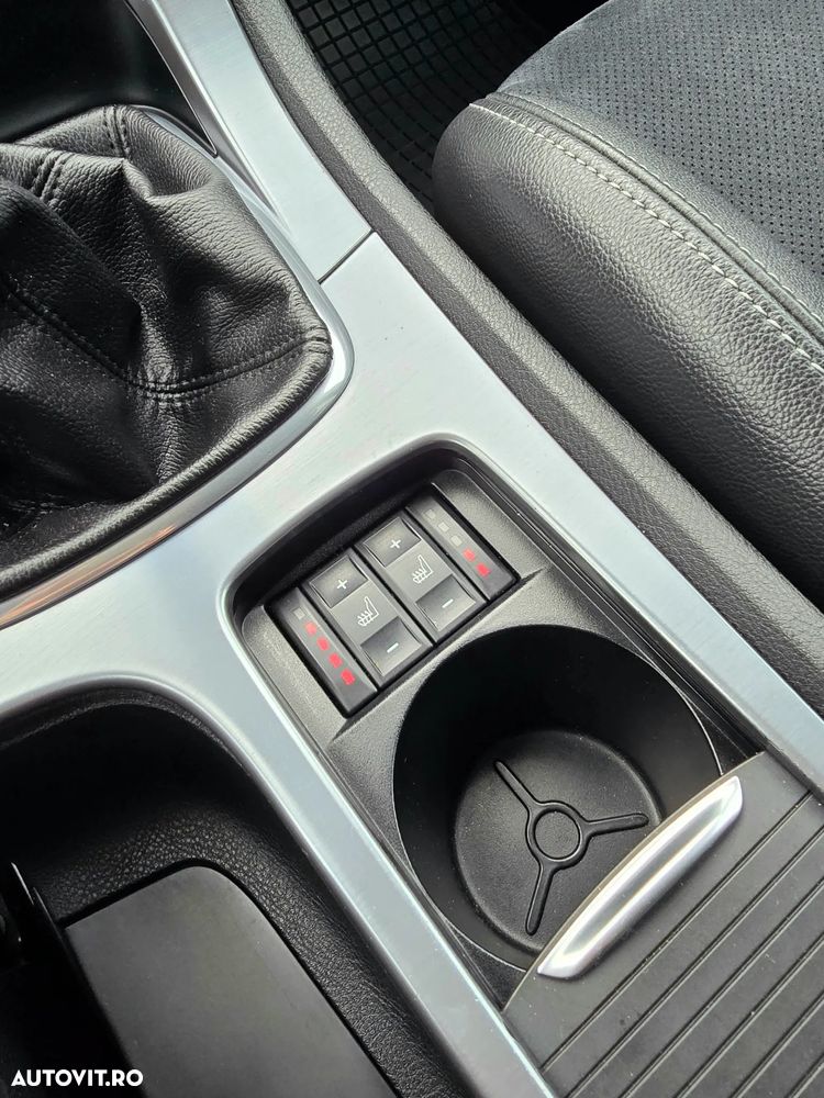 Ford Mondeo 2.0 TDCI Titanium X - 20