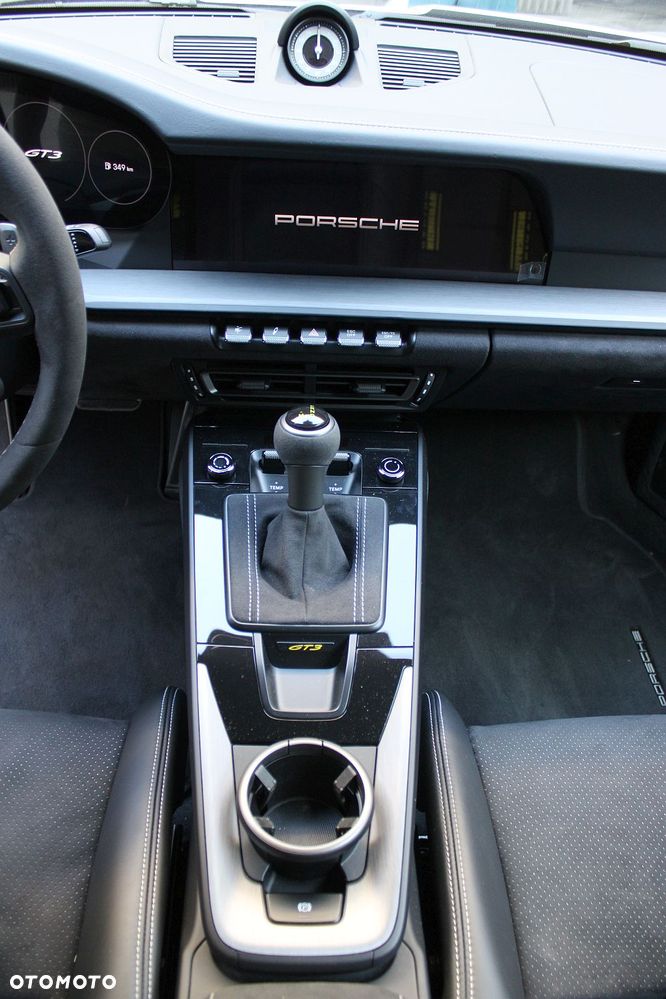 Porsche 911 GT3 - 24