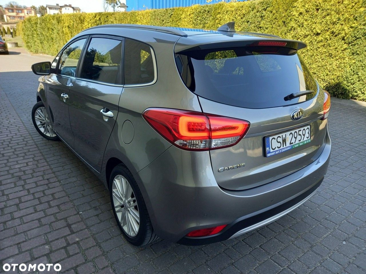 Kia Carens 1.6 GDI Dream-Team Edition - 8