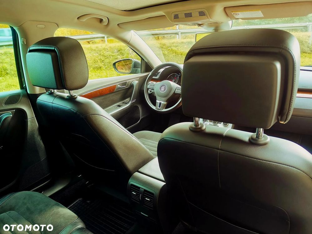 Volkswagen Passat Variant 2.0 TDI 4Motion Highline - 38
