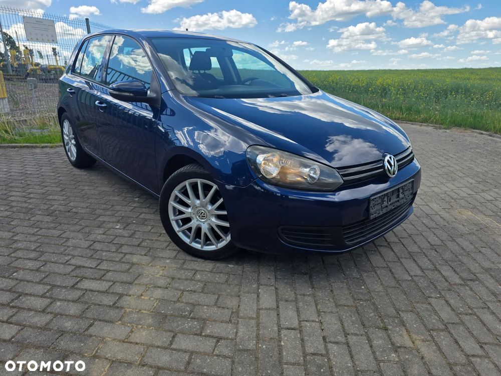 Volkswagen Golf - 2