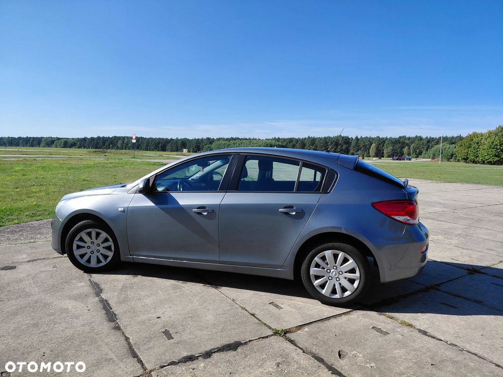 Chevrolet Cruze - 4