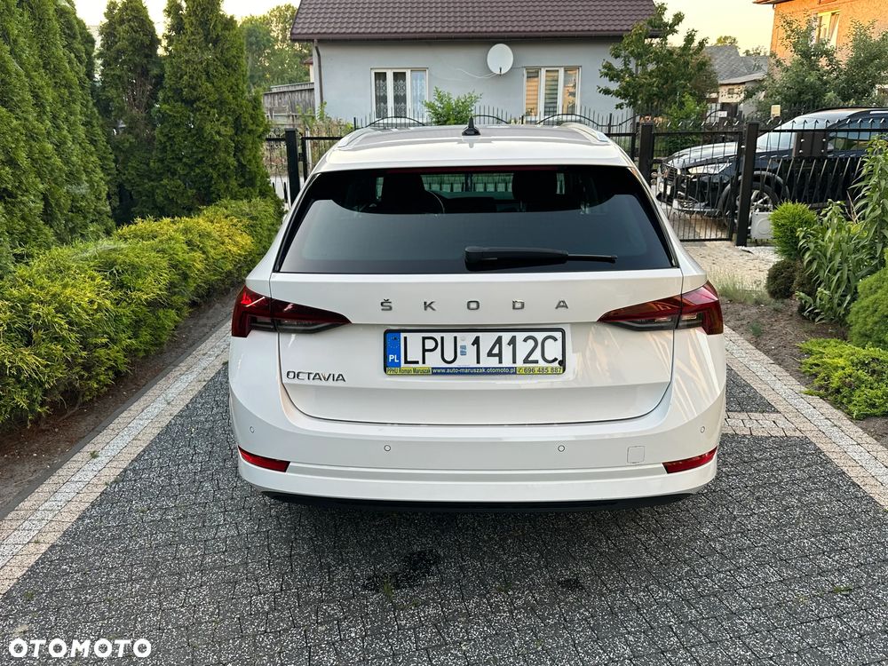 Skoda Octavia 2.0 TDI DSG Style - 4