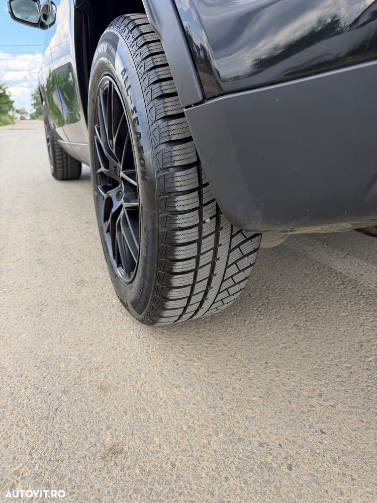 Land Rover Discovery Sport 2.0 l TD4 HSE - 12