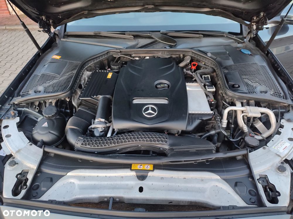 Mercedes-Benz Klasa C 180 7G-TRONIC - 16