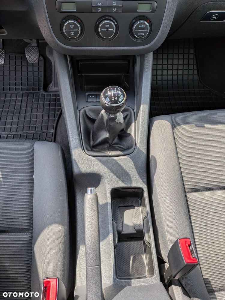 Volkswagen Golf 1.6 Trendline - 13