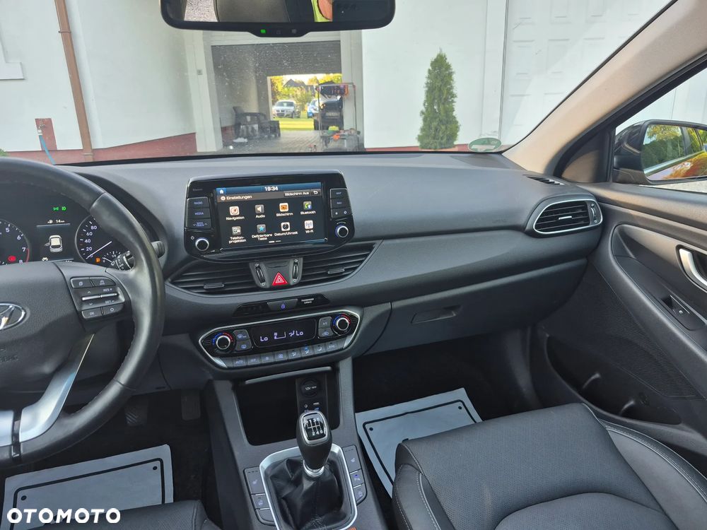 Hyundai i30 - 25
