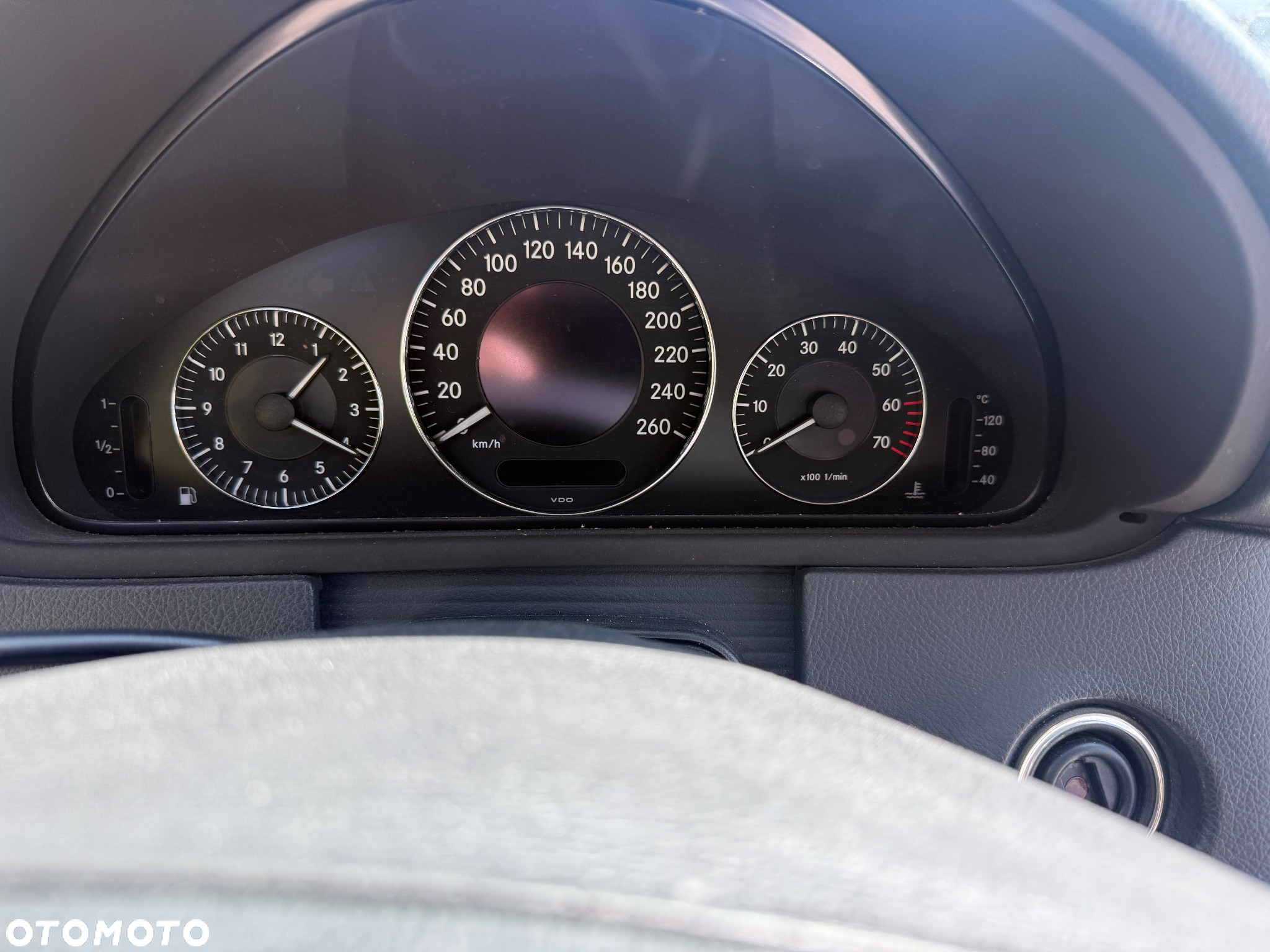 Mercedes-Benz CLK - 12