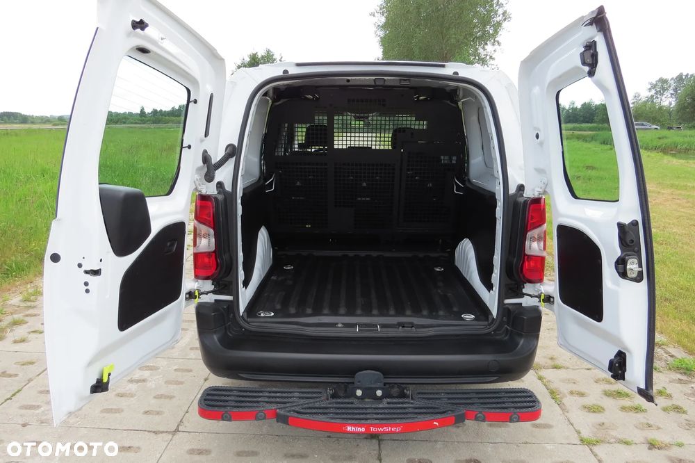 Toyota Proace City 1.2 D-4t 130km A/t Long Brygadówka - 26