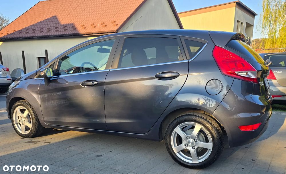 Ford Fiesta 1.25 Titanium EU5 - 6
