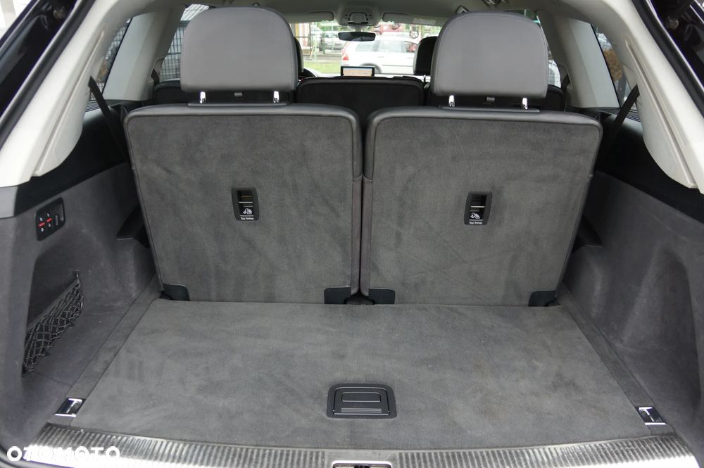 Audi Q7 - 35