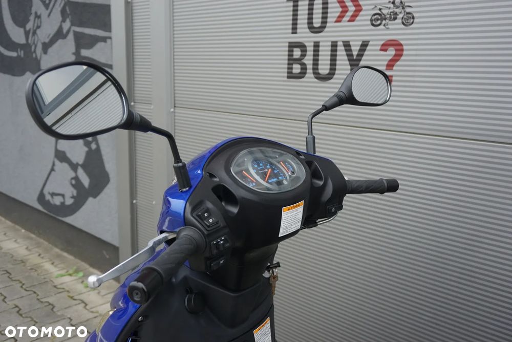 Suzuki Burgman - 16