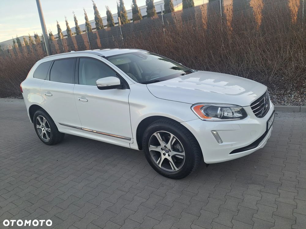 Volvo XC 60 T6 AWD Geartronic Summum - 11