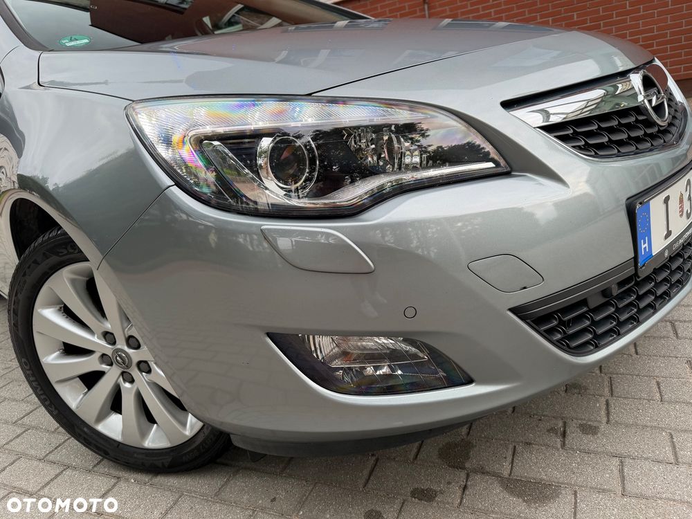 Opel Astra 1.4 Turbo Edition - 2