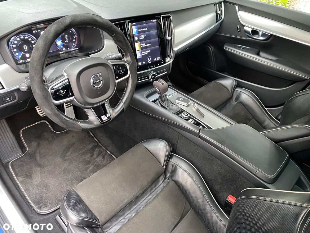 Volvo V90 D5 SCR AWD R-Design - 9